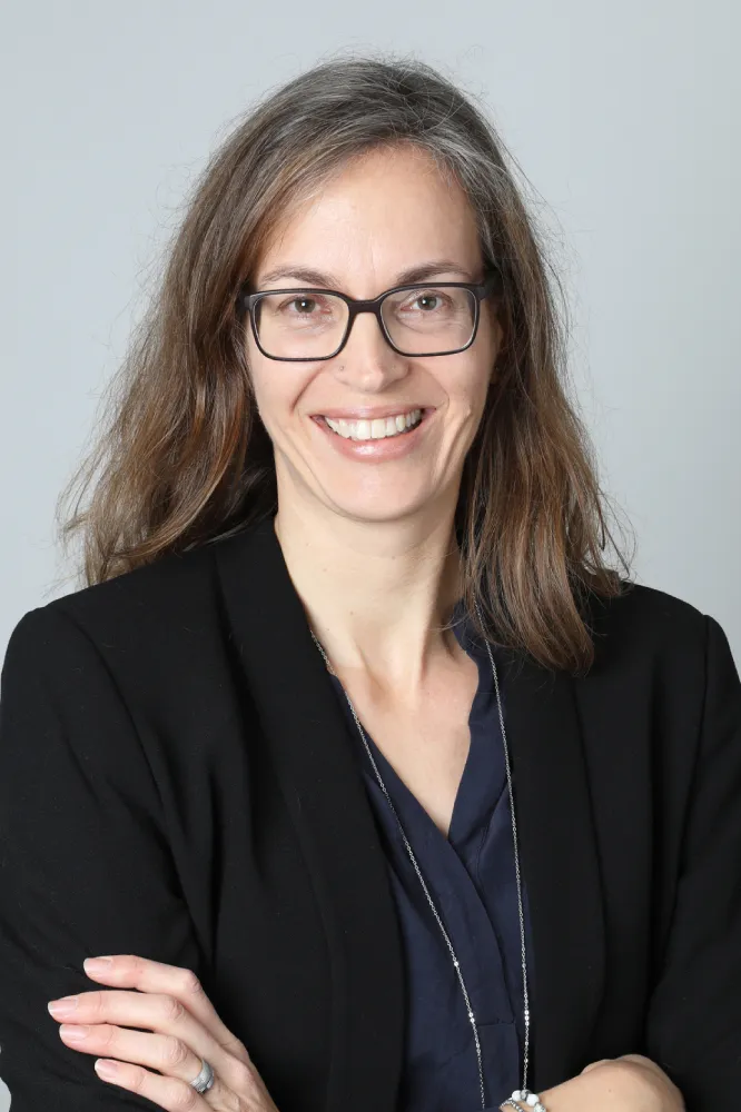 Psychologin Irène Kunz bei CLYOS® in der Diagnostik & Produktentwicklung